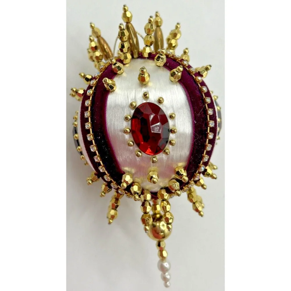 Mary Maxim‎ Design Works Beaded Ornament Kit #6352 Finished Ornament & Box U134